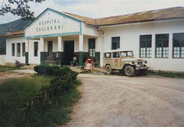 het gezamenlijke ziekenhuis in Chulumani. Memisa leverde o.a. de röntgenapparatuur en medicijnen. 